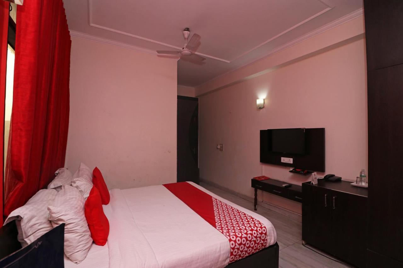 حيدر أباد Oyo Flagship 74392 Hotel Mahesh Residency المظهر الخارجي الصورة