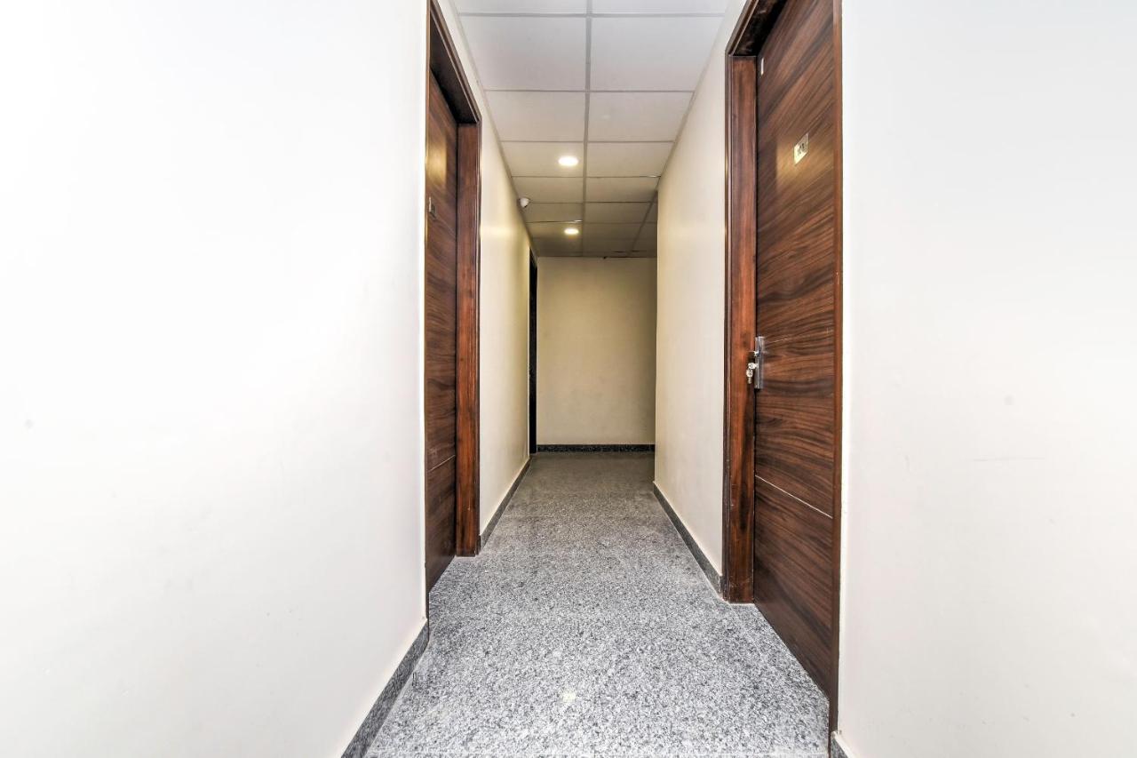 حيدر أباد Oyo Flagship 74392 Hotel Mahesh Residency المظهر الخارجي الصورة