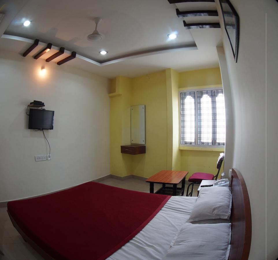 حيدر أباد Oyo Flagship 74392 Hotel Mahesh Residency المظهر الخارجي الصورة
